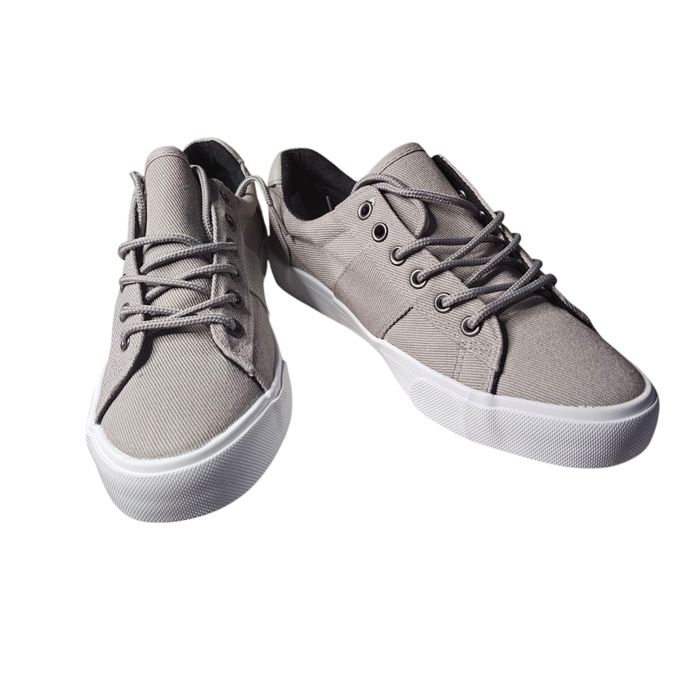 Men's Gray Canvas Sneakers 7 NWT